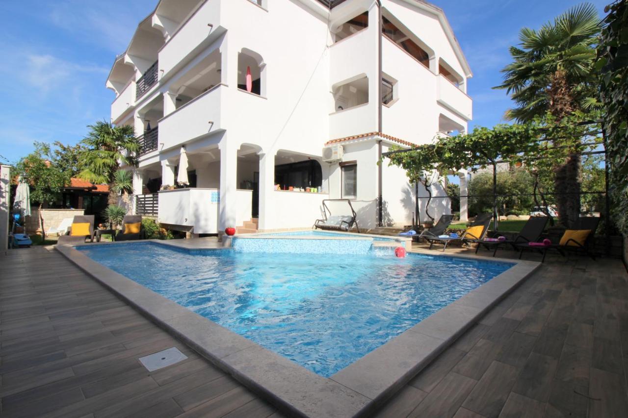 Dr. Igda Apartments โปเรช ภายนอก รูปภาพ