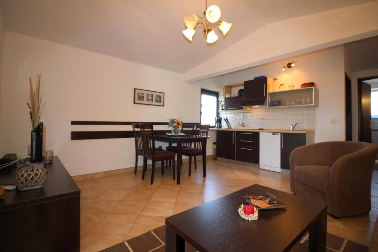 Dr. Igda Apartments โปเรช ภายนอก รูปภาพ